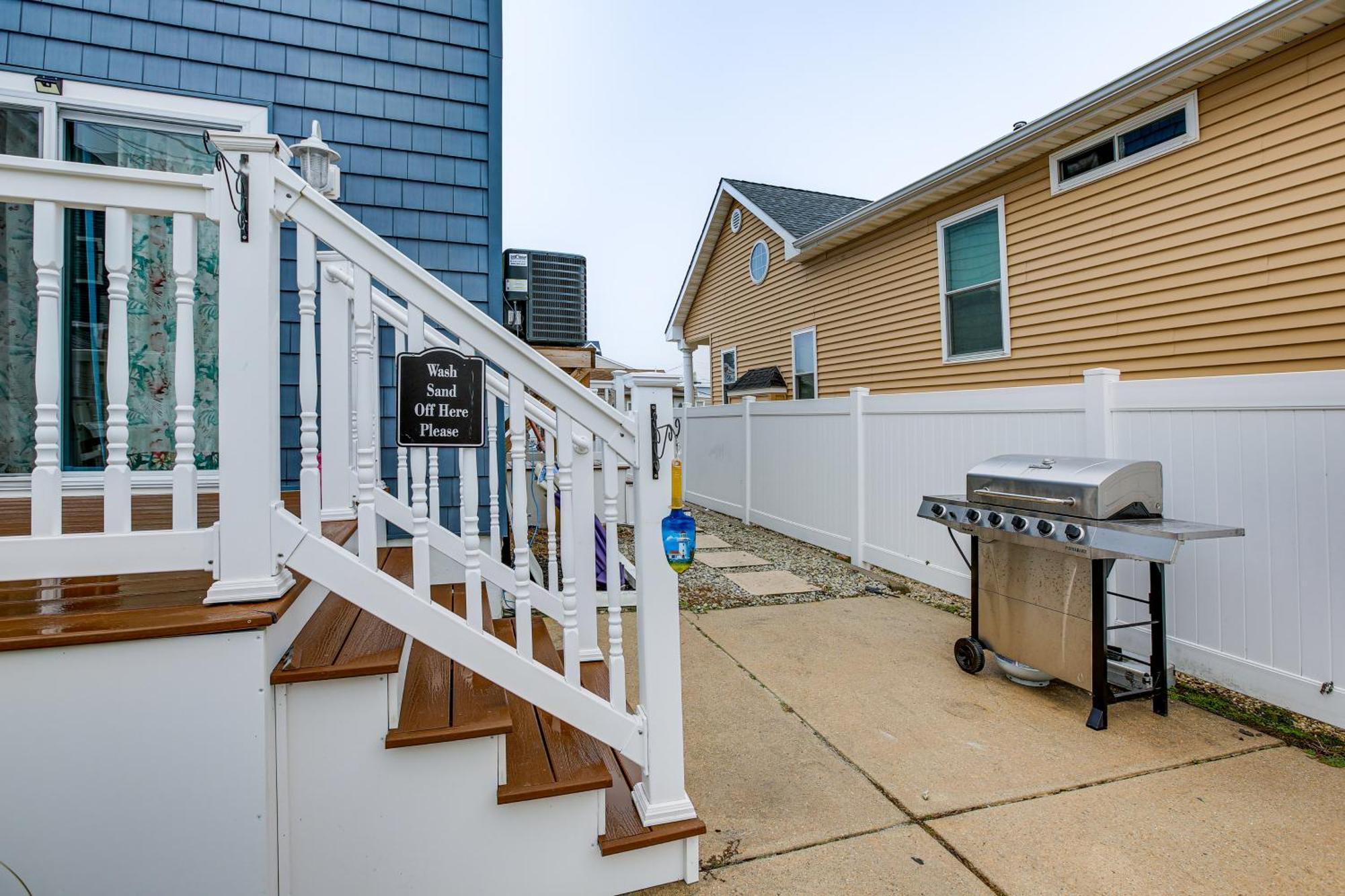 Bright Duplex Condo Walk To Brigantine Beach! Экстерьер фото